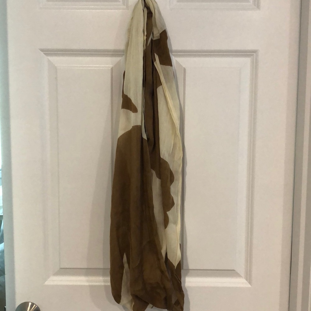 Infiniti scarf